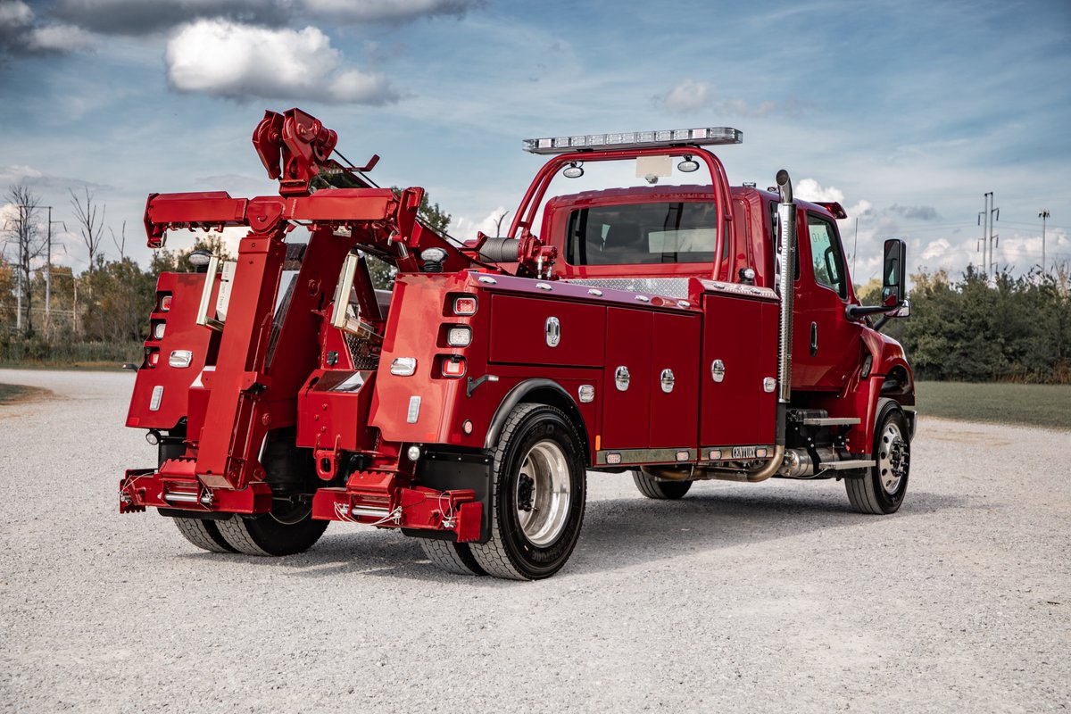 millerind's tweet photo. The always versatile Century 3212 makes a great addition to your fleet! This one on an @IntnlTrucks MV chassis is ready to roll and get to work! 💪 https://t.co/ECCdoEjzOw