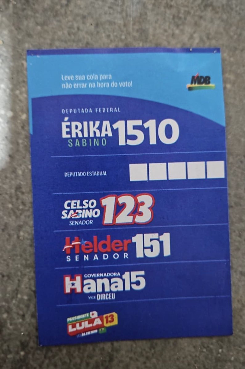 AnaBeat05017235's tweet photo. @Fofocaparaa Esse santinho ? https://t.co/Rienzo61el
