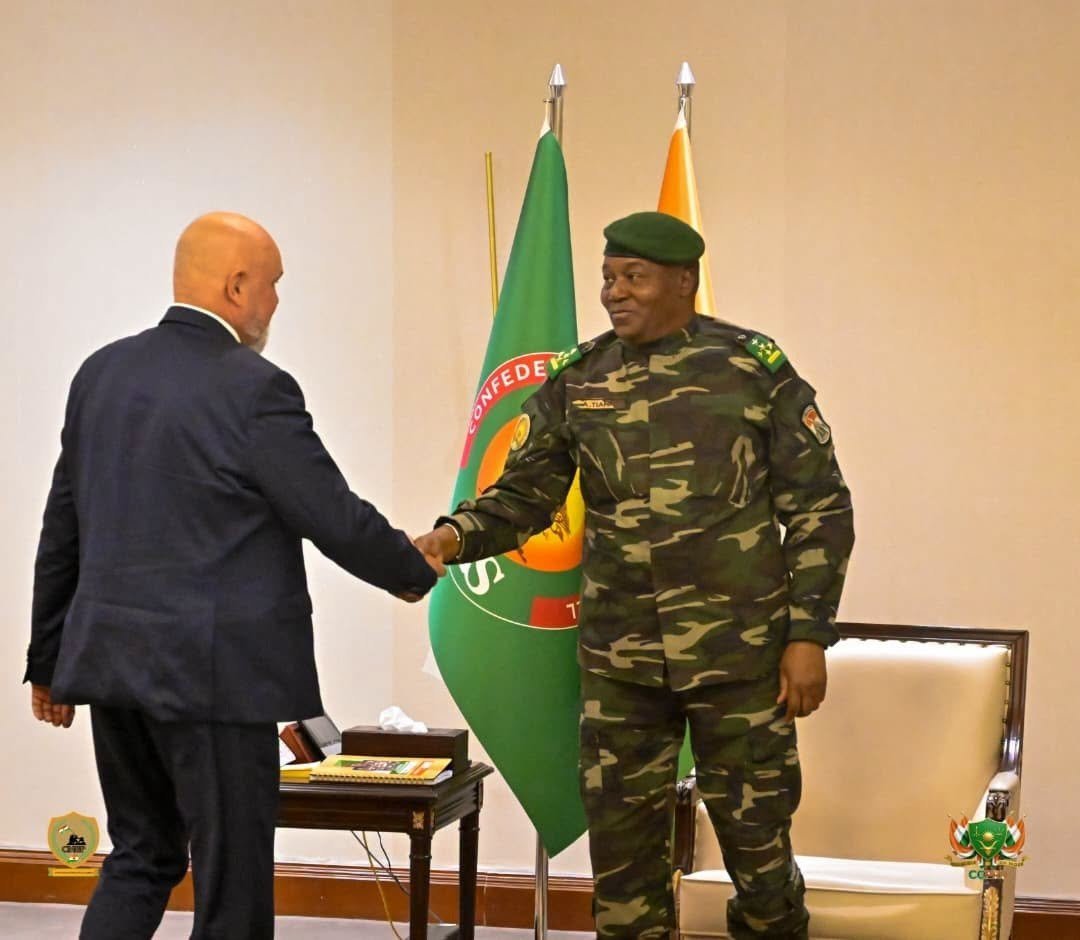 saheliens's tweet photo. #Niger 🇳🇪 🇷🇺 #Russie: Le Président Tiani reçoit Sergueï Tsivilev au Palais de la Présidence 

Le général Abdourahamane Tiani a reçu, ce vendredi 2 octobre 2026, une délégation russe conduite par le ministre de l’Énergie Sergueï Tsivilev, au lendemain de la première réunion de la Commission mixte intergouvernementale Niger-Russie à Niamey. 
Les travaux ont porté sur le transport, l’agriculture, l’énergie, la santé et la formation ; le chef de l’État a salué les décisions prises et ordonné d’accélérer leur mise en œuvre avant le Sommet Russie-Afrique prévu fin octobre à Moscou.  
#Niger #Saheliens