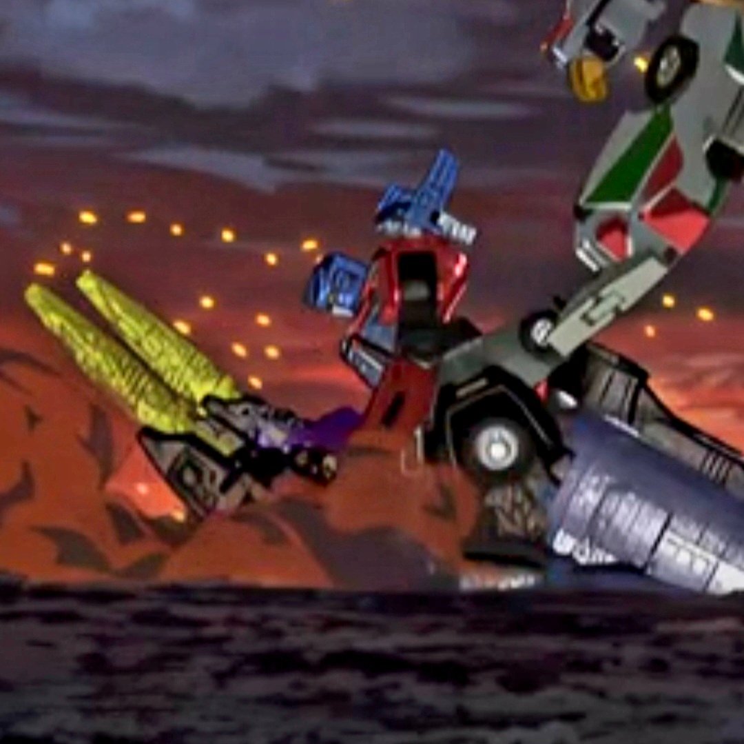 hypnos5000's tweet photo. Que tampoco se pierda la bonita costumbre de siempre quedar encima de Megatron
#opmeg #megop #mop #megaop https://t.co/EeCttlvZUa