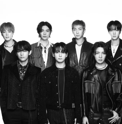 AboutMusicYT's tweet photo. Billboard on BTS in a recent article about the Grammys:

"BTS - the most popular K-pop group in the world and one of the most significant Asian pop bands in history" https://t.co/wC7MwFhvlV