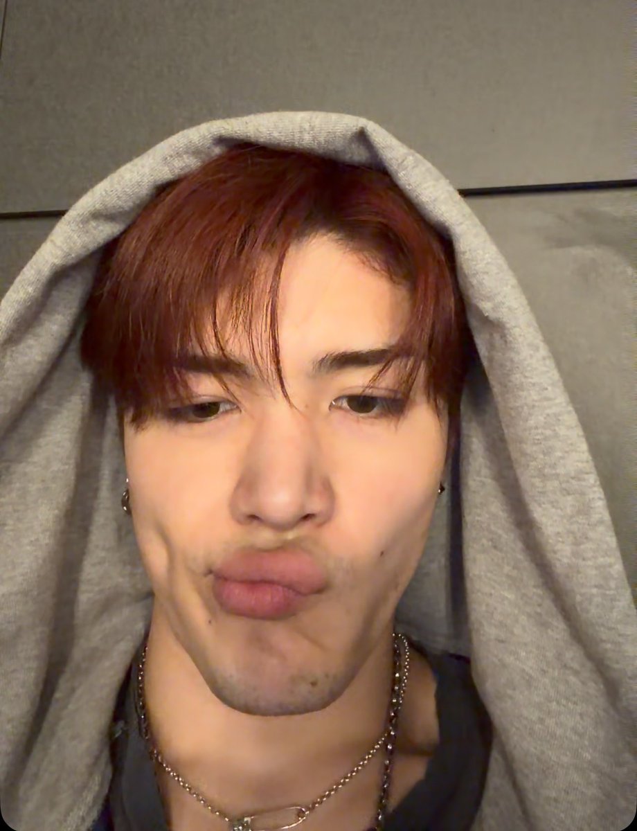 pengcxms's tweet photo. i love lips 🤤🤤 https://t.co/hQ1zNP7ESF
