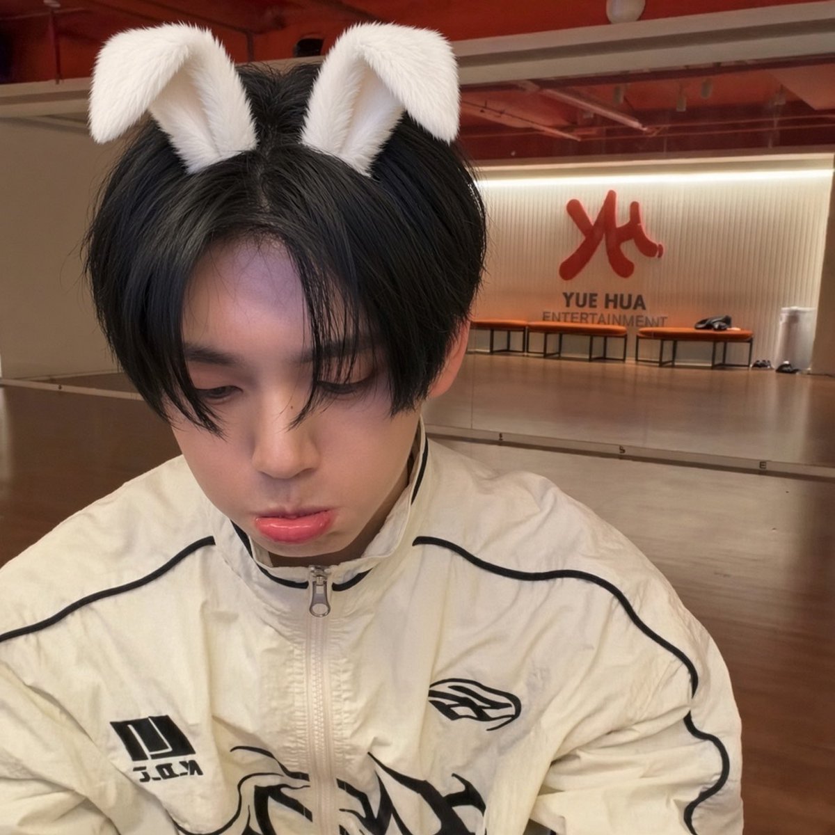 pengcxms's tweet photo. i love lips 🤤🤤 https://t.co/hQ1zNP7ESF