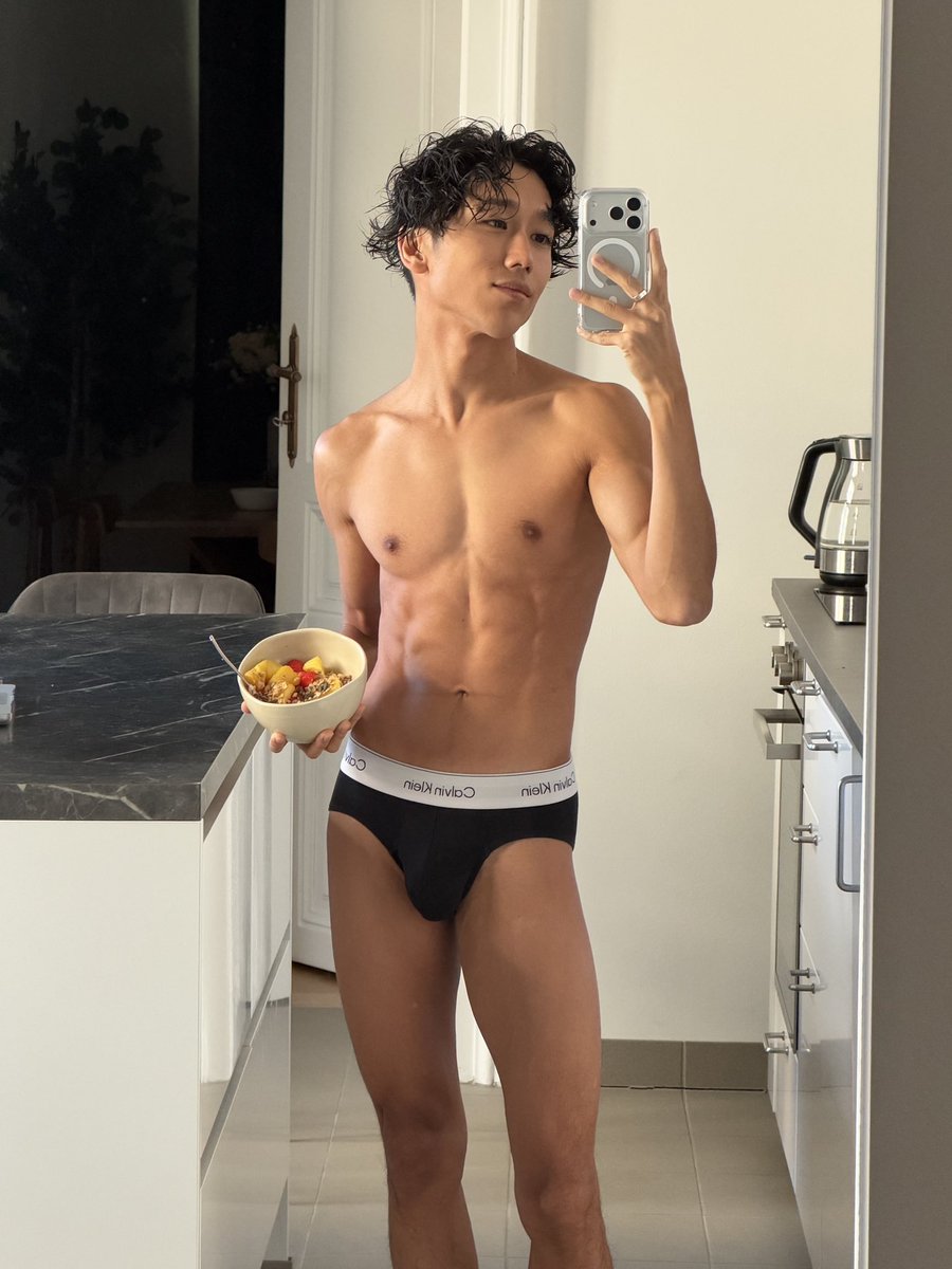 dexunseen's tweet photo. Late breakfast https://t.co/wBkzvG4Fn6