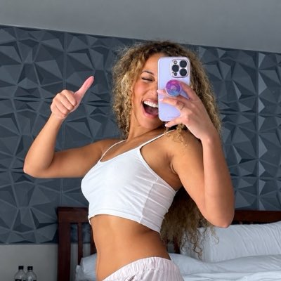 JaneRubytfnn's tweet photo. #NewProfilePic https://t.co/NwfE3CKjcz