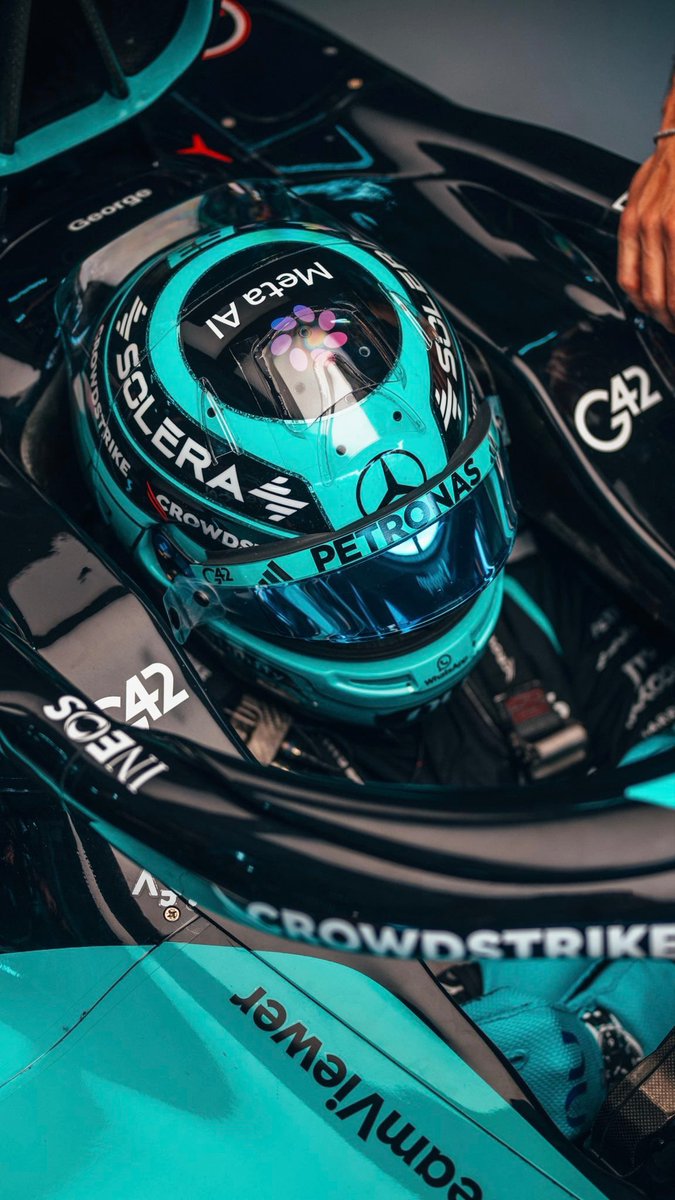 mdm_designs's tweet photo. 📸 @MercedesAMGF1 https://t.co/Z8usxKcPeR
