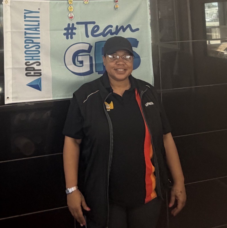 gpshospitality's tweet photo. 🎉 Celebrating Tammi from BK #1425 in New Iberia, LA on 30 years with Burger King! 👑 Thank you for three decades of leadership, dedication, and developing great teams. Congratulations on this incredible milestone! 💙👏 #GPSProud #30YearsStrong #ServiceAnniversary https://t.co/pwB3gsEwGp