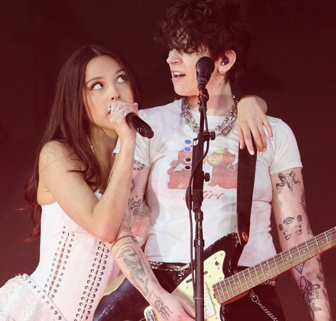 girlsoinloverry's tweet photo. https://t.co/Ln3P5OoaD9