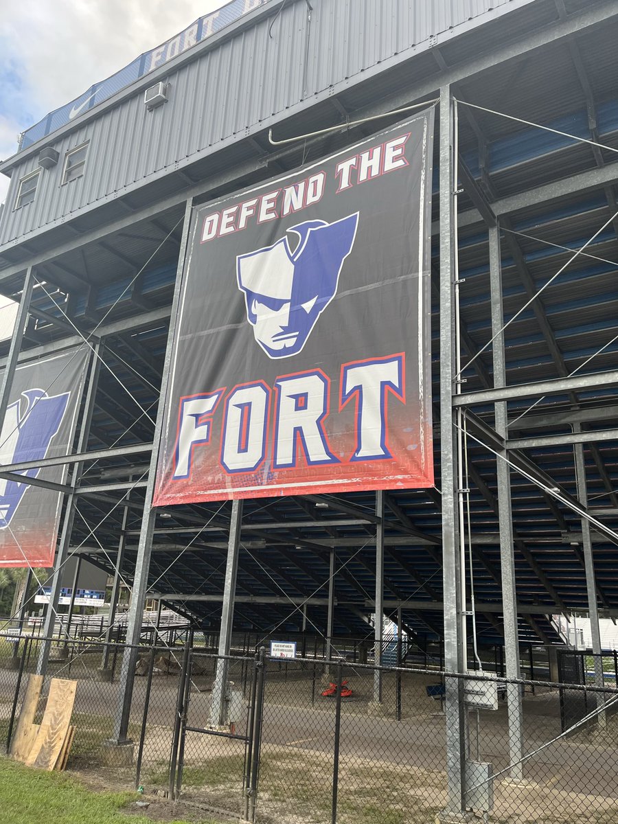 just_OL_coach's tweet photo. Got some additions to the stadium this week!!! Thanks @alpha_CLT for getting these designed and up! #BattleasOne https://t.co/lijpawxfSW