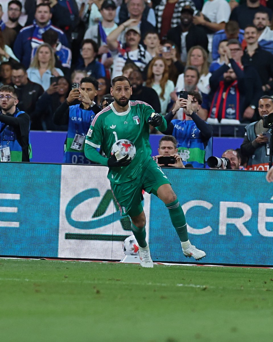 Azzurri_En's tweet photo. An true captain's performance tonight 👏🔥

#FRAITA #Azzurri #VivoAzzurro https://t.co/HBJl5983gV