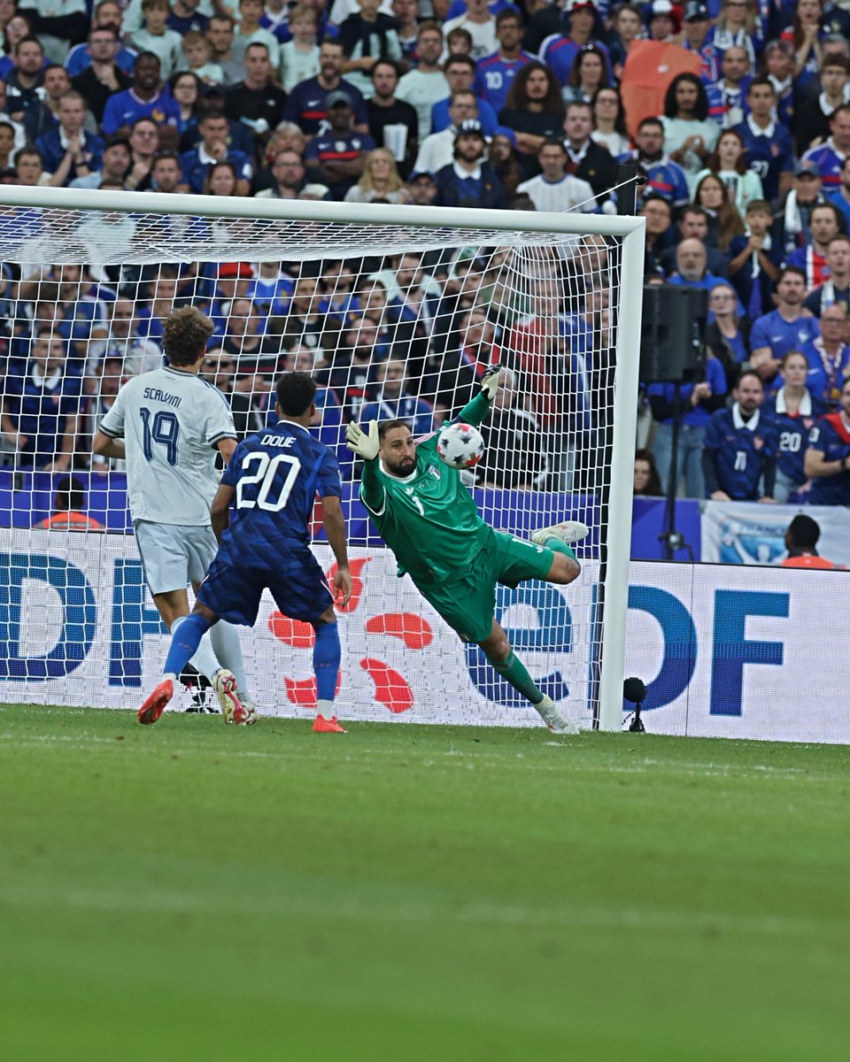 Azzurri_En's tweet photo. An true captain's performance tonight 👏🔥

#FRAITA #Azzurri #VivoAzzurro https://t.co/HBJl5983gV