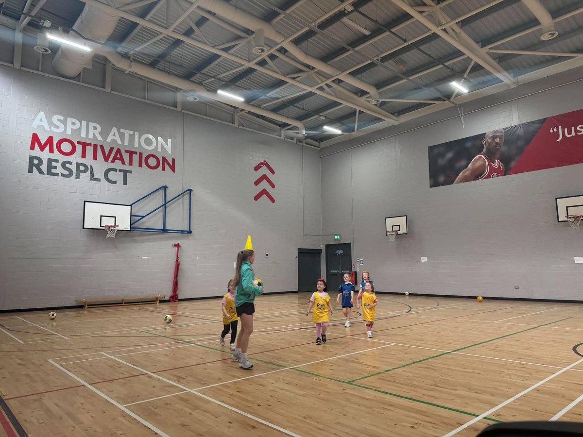 Bonessunitedcfc's tweet photo. @UEFA @Disney playmakers fun with cones &amp; bean bags stealing ideas from @CoachDavidBaird I think coaches had more fun @ScotFACentral @J10Lauren https://t.co/8LnXITpwXY