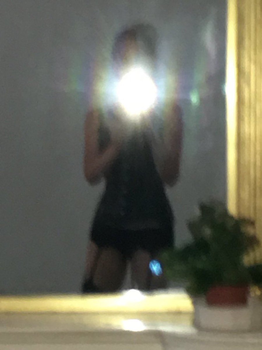 goddessmoi0's tweet photo. ...almost none of them realise this is a deliberate act of control on my part, not that it would reduce the effectiveness if they did... https://t.co/JskP6GJuJl
