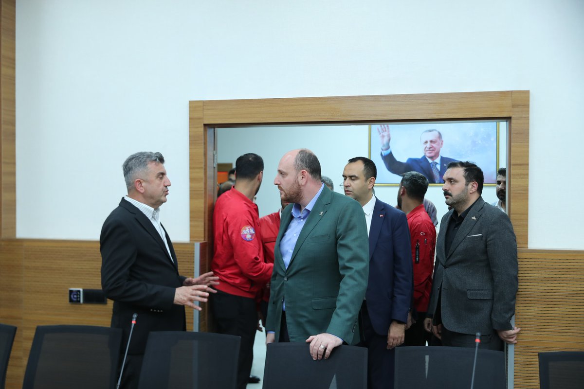 abuyukgumus's tweet photo. Genel Başkanımız ve Cumhurbaşkanımız Sayın @RTErdogan’ın teşrifleriyle gerçekleştireceğimiz programlar öncesinde alanları ziyaret ederek hazırlıkları yerinde inceledik.

Şanlıurfa hazır, Cumhurbaşkanımızı bekliyor 🇹🇷 https://t.co/7dtiaqbuaG