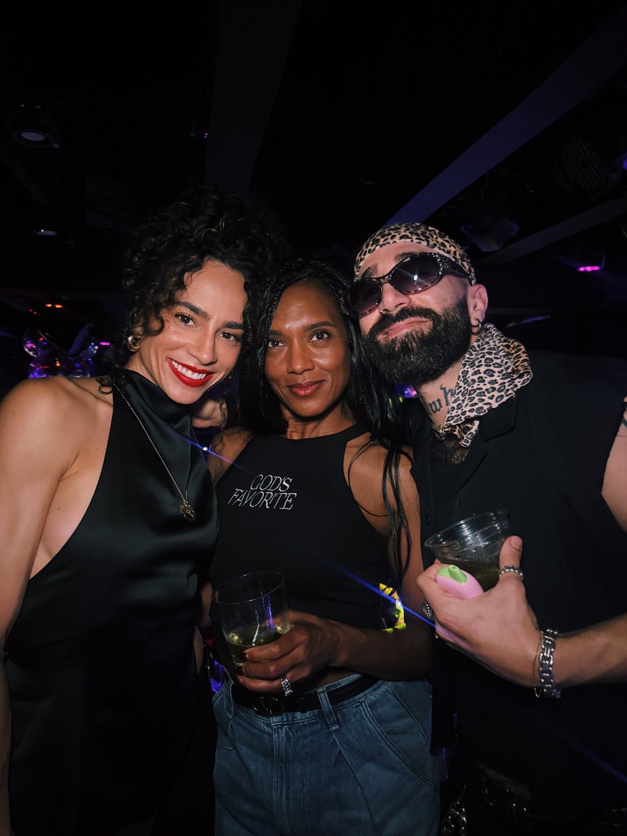 _modelmorg's tweet photo. 🖤🖤🖤 @DaniHenReyes @deadskullxxx https://t.co/hd4dLqWkqT