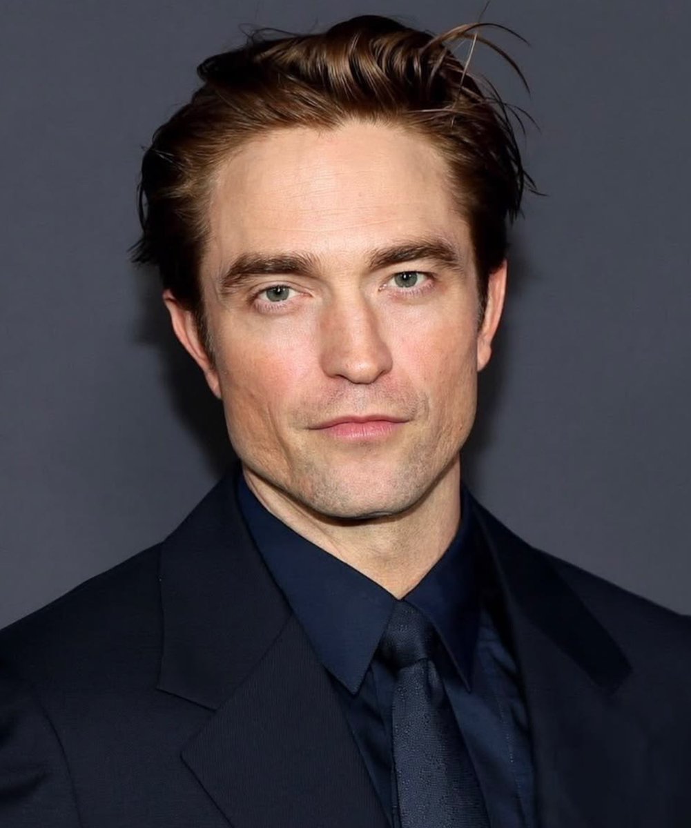 CaringtonPapers's tweet photo. Robert Pattinson set to be cast as Leon S. Kennedy in the soon-to-be-greenlit ‘RESIDENT EVIL’ sequel.

(Source: https://t.co/RYe8IRjdQT) https://t.co/N2RwMjpeWk