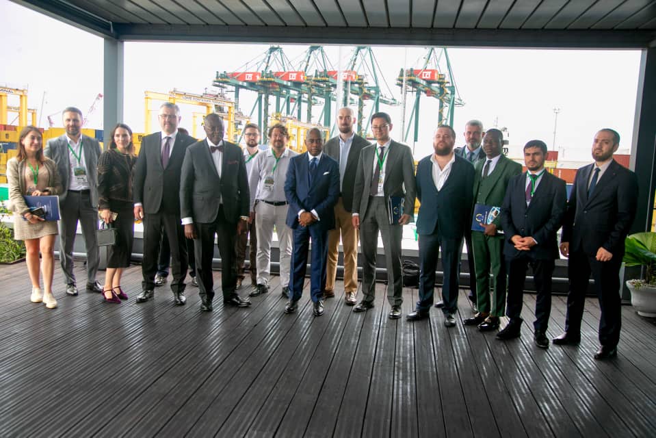 portdelome's tweet photo. Au cœur de cette visite : présentation des performances du PAL, échanges sur les opportunités de coopération et découverte des installations portuaires.

#PAL #Togo #Russie #Cooperation #PortLogistics https://t.co/qcQi4jrEIi
