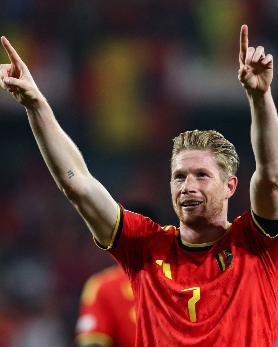 NSunday2737's tweet photo. 😍😍🇧🇪 Kelvin De Bruyne was on fire tonight, two important goals and absolutely a brilliant performance against Turkiye. What a phenomenal display from the Belgian star. A leader by example ⚽⚽❤️. https://t.co/tsPG6o5fdf