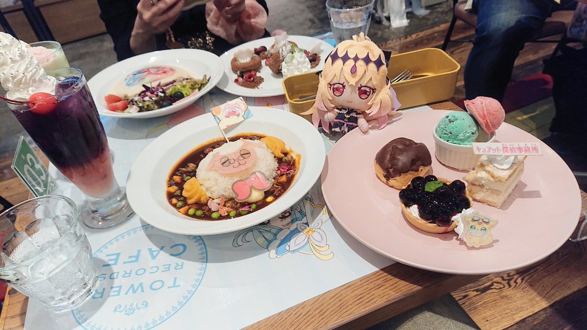 pe4jun3's tweet photo. 始発で横浜なう。最近オタク https://t.co/c6JqjsNlFS