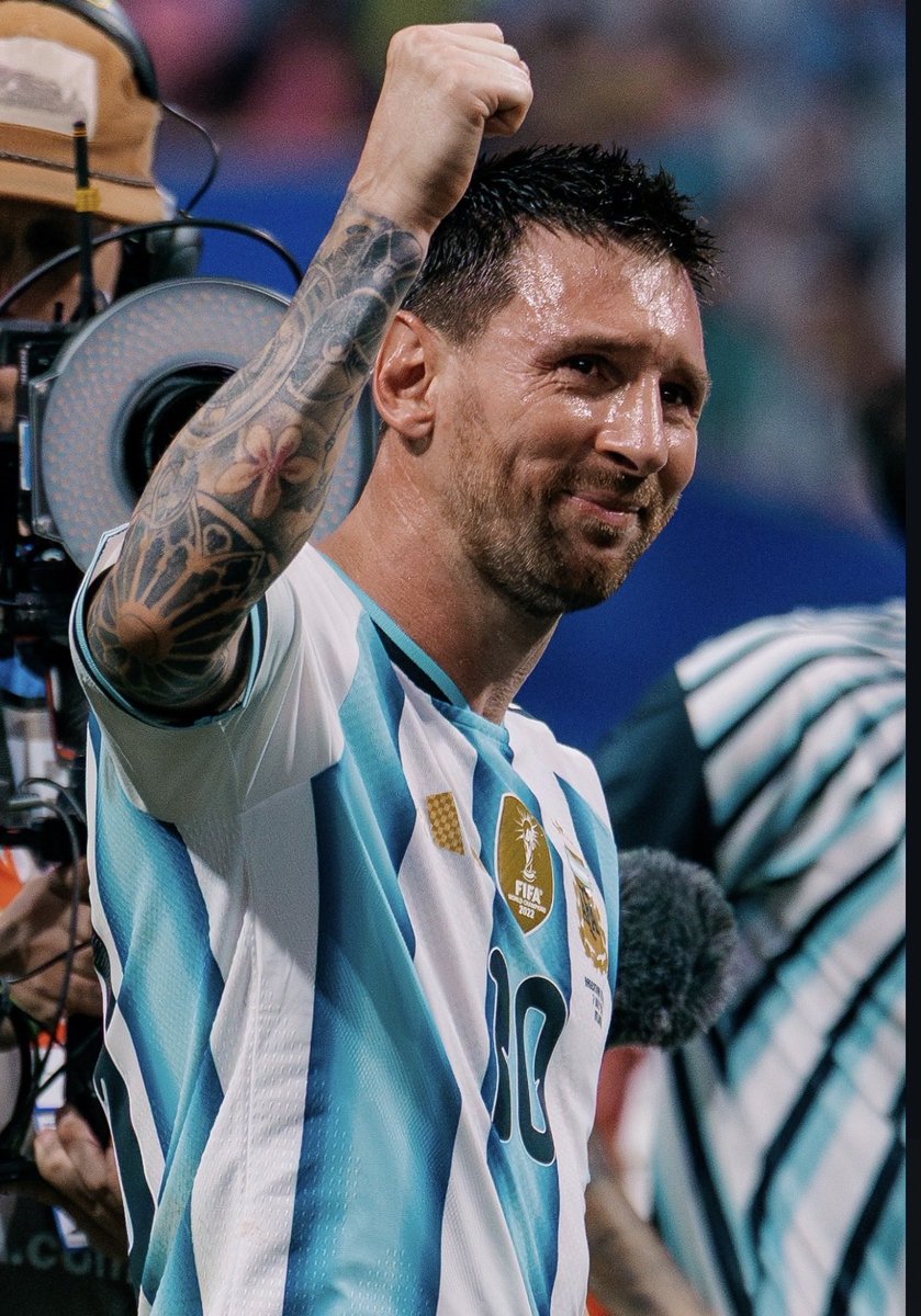 M10GOAT's tweet photo. 4️⃣ أيام فقط 😢🔜 https://t.co/evB292rnWW