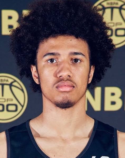 TorresOnUNC's tweet photo. 5⭐️ 2027 guard Jalen Davis is set to visit UNC this weekend.

The 6’3” guard averaged 24.3 PPG, 5.6 RPG and 4.5 APG on the adidas 3SSB circuit!

Read more about Michael Malone’s pursuit of Davis ⬇️

https://t.co/qqFzmAgkXh

📸 via Tar Heel Times https://t.co/zoVIFBj0rI