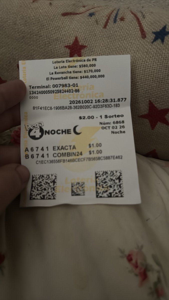 ayudaracrecer's tweet photo. Nunca he sido de jugar lotería, pero los tiempos apremian: jugaré cada viernes al volver del trabajo.

#LuckMatters #ADiosQueRepartaSuertes https://t.co/BAXL74zky3