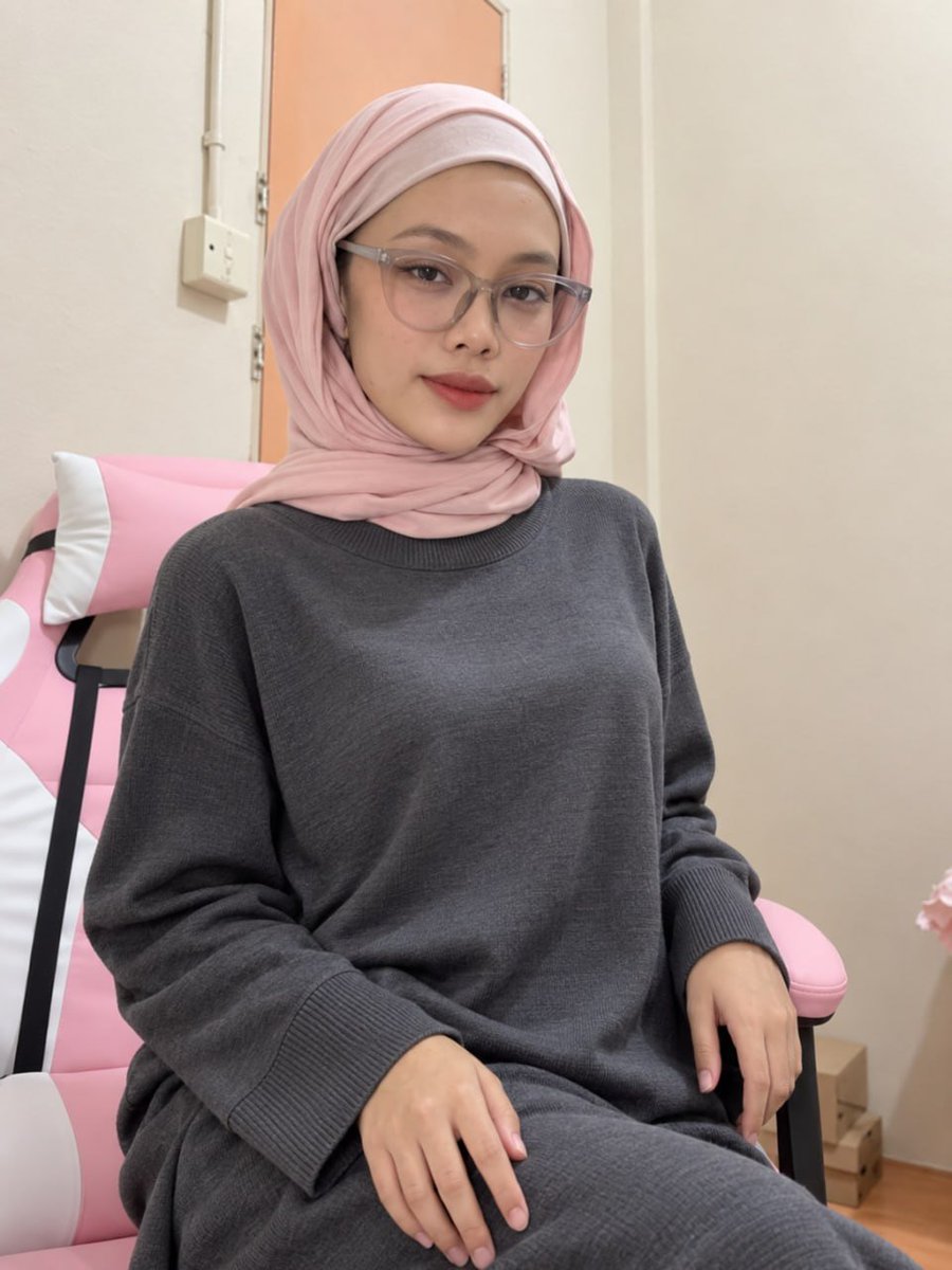 oqracy's tweet photo. Bunda manja
https://t.co/4ZPP4K44XC https://t.co/H6phey3V6t