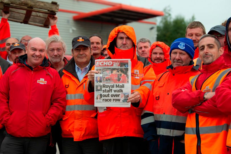 wrkclasshistory's tweet photo. #OtD 2 Oct 2019 workers at the Bootle and Seaforth Royal Mail depot walked out on wildcat strike in solidarity with a Muslim colleague after a manager made Islamophobic comments to them https://t.co/qXJjmryNQm https://t.co/k9LgMMTMqH