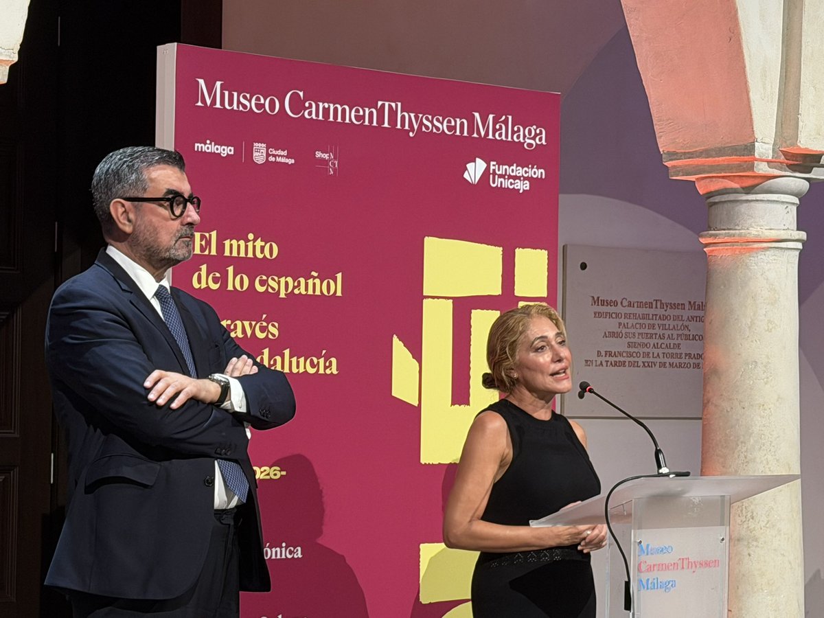 thyssenmalaga's tweet photo. Inauguramos “¡Olé! El mito de lo español a través de Andalucía”, la nueva exposición temporal del Museo Carmen Thyssen Málaga.

La presentación de esta muestra, que reúne 75 obras de 52 artistas para
explorar la construcción visual del mito identitario de España a partir del folclore andaluz, ha contado con la participación de Lourdes Moreno, directora del Museo Carmen Thyssen Málaga, y José María Luna, en representación de Fundación Unicaja.

Goya, Sorolla, Picasso, Romero de Torres, Zuloaga, Saura, Barceló, Bacon o Equipo Crónica, entre muchos otros, forman parte de este recorrido por el imaginario de lo español.

“¡Olé!” abre sus puertas mañana, 3 de octubre.

La exposición cuenta con el patrocinio de Fundación Unicaja. @FundUnicaja
