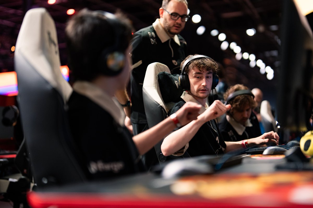 RLEsports's tweet photo. ❤️ @ApparentlyJxck has officially announced his retirement from competing in Rocket League as a player

Thank you for everything, Jack! 🫶 https://t.co/54s169senv