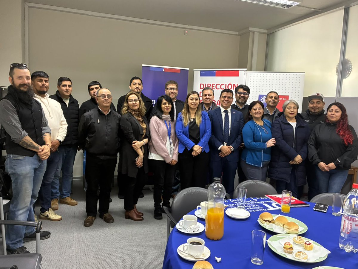 drtohiggins's tweet photo. En el Dia del Dirigente Sindical, el Director Regional (S) Alejandro Vergara, participo en Desayuno organizado por Seremi del Trabajo de O'Higgins Carmen Gloria Manriquez, instancia que permitió conversar y conocer de parte de estos, sus inquietudes y desafíos con la DT. https://t.co/fvD1w9Plhm