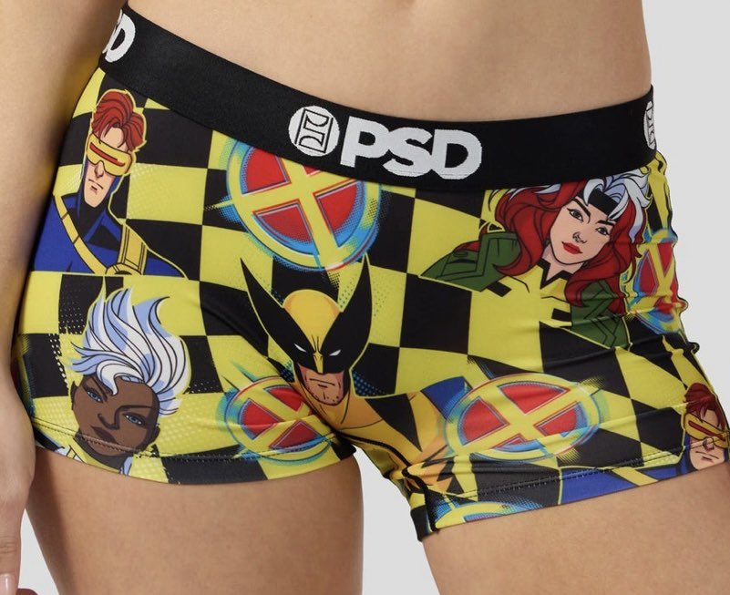 Etizz123's tweet photo. @0_xuwu I think these would look better on you https://t.co/cQrtONM0bz
