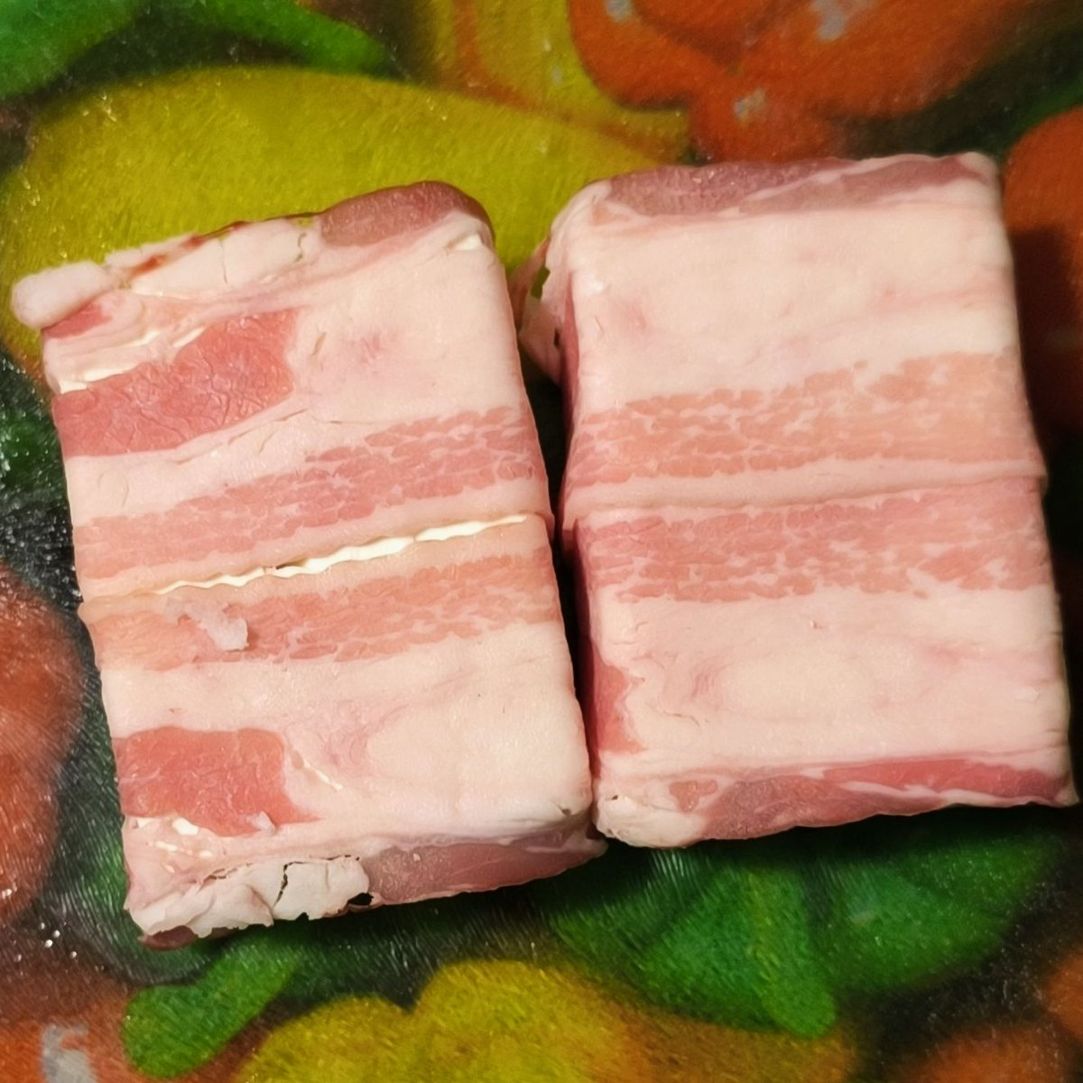 MikeKocht's tweet photo. Einfach, schnell und dennoch fein: #Feta im #Baconmantel
Diesmal auf #Dinkelreis mit #Jungzwiebel, #Petersilie und #Thunfisch
Salat passt natürlich immer dazu, bringt noch Frische in die Mahlzeit
https://t.co/2tnwb20EPB https://t.co/PWChTuLNQw