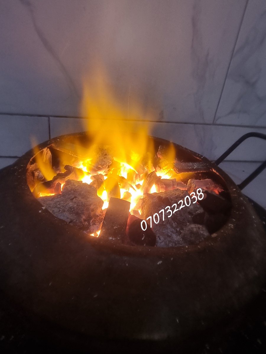 BryanKyeyune256's tweet photo. Good evening from this side
#cleancooking #fastcooking #spendlesssavebig #kyuusaenfumbayo #SolarStoves https://t.co/CHGeahqAq4