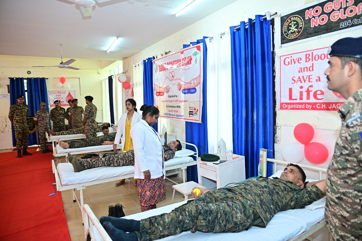 201_CoBRABN's tweet photo. 🩸 A mission that saves lives beyond the battlefield.

On #NationalVoluntaryBloodDonationDay , personnel of 201 CoBRA came forward to donate blood at Composite Hospital, Jagdalpur—turning service into a lifeline for those in need.

#GiveBloodSaveLives https://t.co/6Uvp0WzFUN