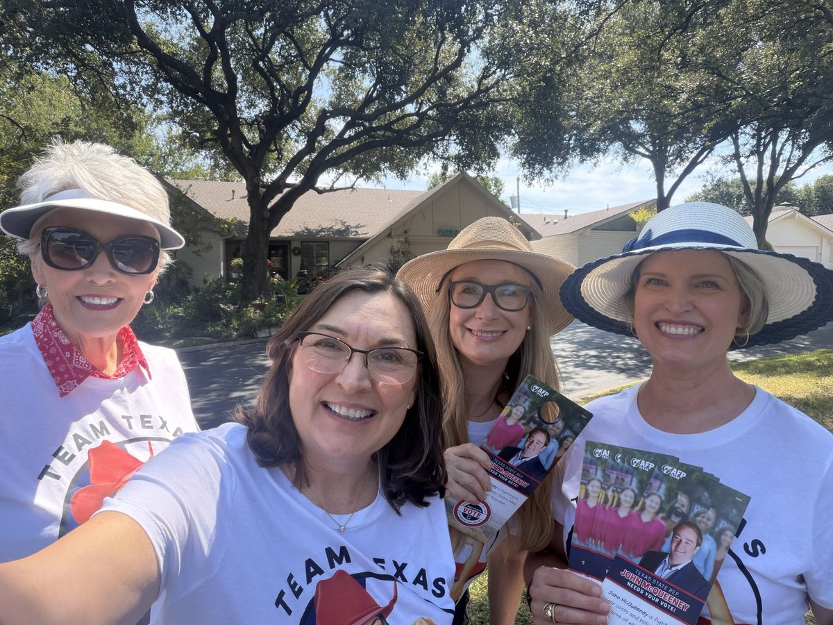 TexasAFP's tweet photo. We had a BIG Day of Action last weekend in Fort Worth partnering w/ @TFRW to knock for @JohnMcQueeneyTX + @Ellen4Texas!  We will be in Round Rock this weekend knocking for @CarolineForTX. Come join us!  #txlege https://t.co/EHE6VI1nYE