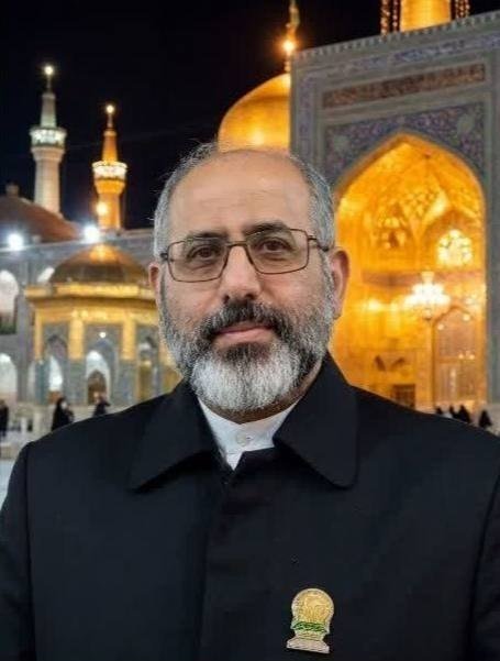 alehabib's tweet photo. سلام و درود خدا به روح بلند هم بازی کودکی، فرمانده گمنام و مظلوم حنظله، که در بین اولیاء خدا نامدار و مشهور اما در بین ما واماندگان زمینی هنوز گمنام است.

شهید دکتر سید یحیی حسینی_کسی که خواب و خوراک را از موساد و سیا و ... گرفته بود و برای حذفش مدتها هلهله و پایکوبی می کردند! https://t.co/6Brs0STYr5