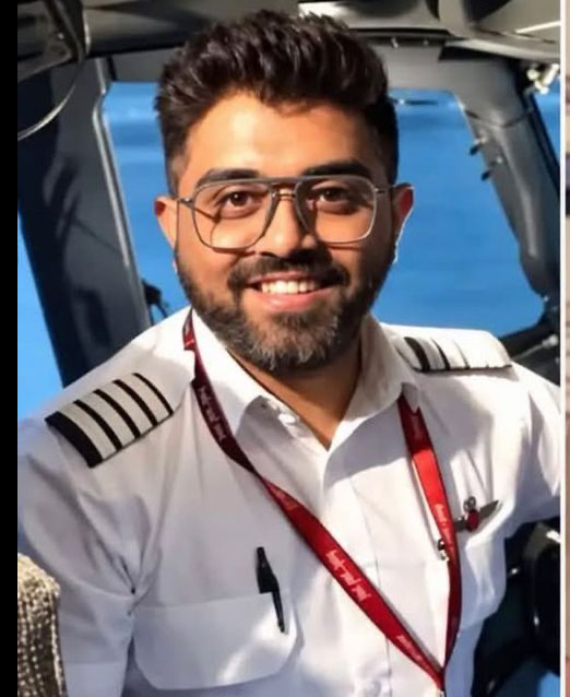 itsraghz's tweet photo. A face affixed to our heart with the gratitude, and patriotism!  Best wishes and prayers for your smile throughout your life dear brother and captain #smitMachchaar.   #JaiHind https://t.co/3Qm2PrjFoc