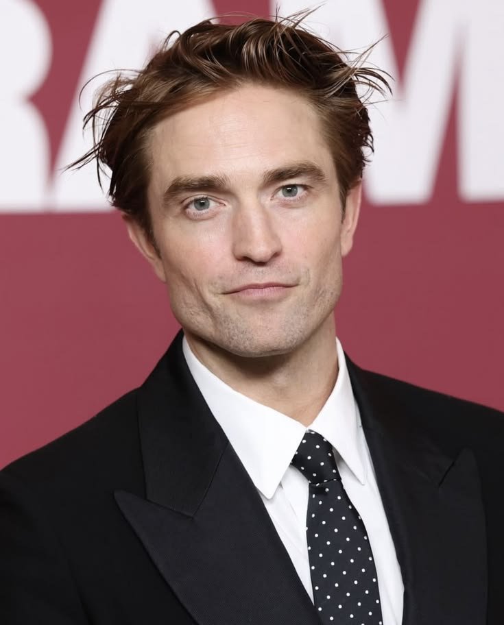 ChaosCrave_'s tweet photo. Director Zach Cregger is reportedly open to directing a 'RESIDENT EVIL' sequel and wants Robert Pattinson to star as Leon S. Kennedy. https://t.co/gP2QXuwHQs