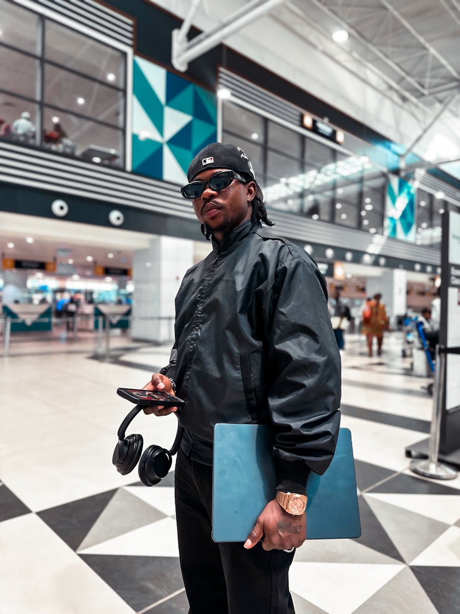 Kwesidain___'s tweet photo. See you tonight Lagos @Bayrockx https://t.co/OH39w9ABTP