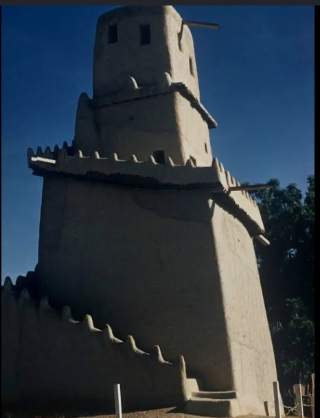 El_Kanawi9's tweet photo. The Gobarau Minaret, built in 1348 almost 700 years ago produced scholars, mathematicians, and poets such as Muhammad al-Katsinawi, Ibn al-Sabbagh, and Makhlūf al-Balbālī, people whose works are still being printed to this day. Unlike you, our history and education did not start when the white man landed on our shores. Katsina is a thousand-year-old city that was regarded as the intellectual capital of sub-Saharan Africa in the sixteenth century.