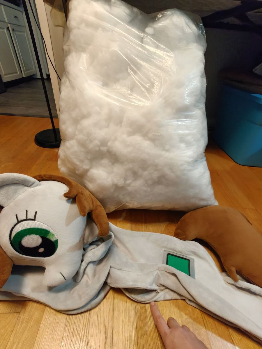 Purple___Nebula's tweet photo. INTERNATIONAL SHIPPING UPDATE!! 
Did you know that I can make your plush with a zipper and send it to you unstuffed? This saves hundreds in shipping fees but you still can have your own unique creation!!
#worldwideshipping #WorldwideDelivery #customplush #custompony https://t.co/38tFOacTBn