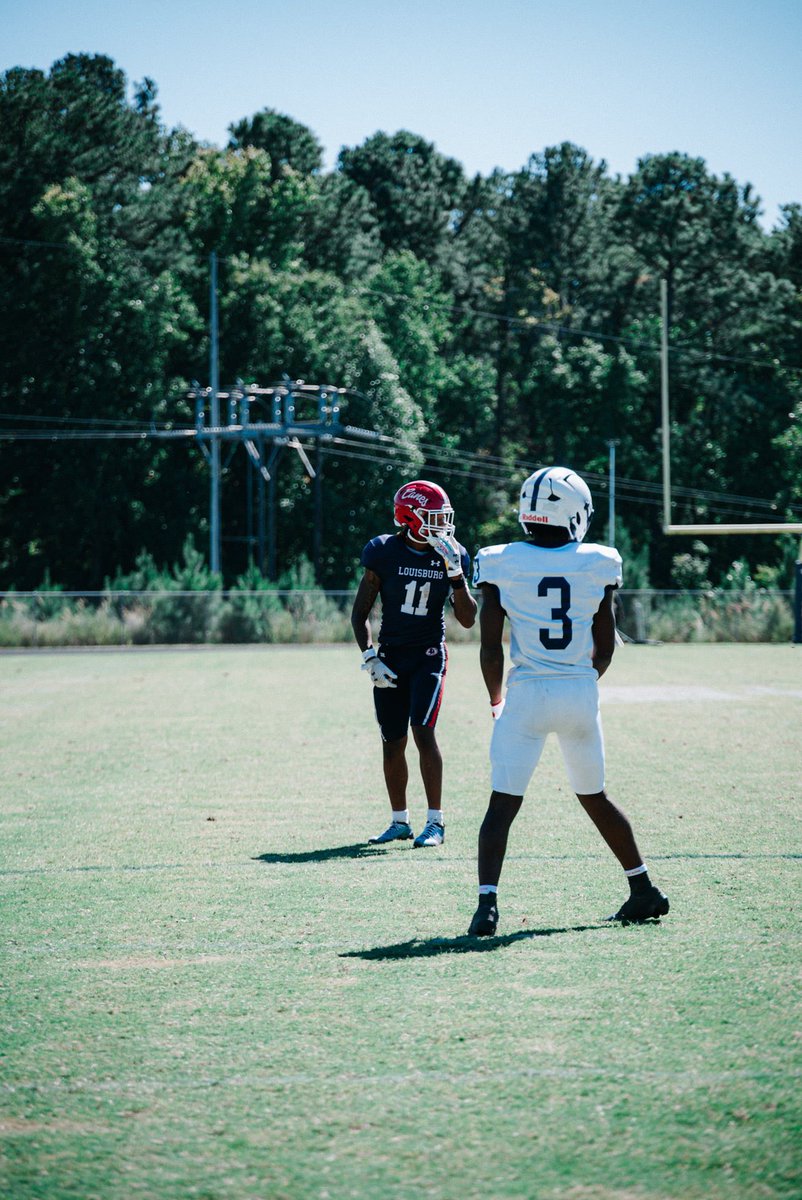 JayWill11x's tweet photo. Blessed and grateful for another opportunity to do what i love. Thank you God!! @Louisburg_FB #GoCanes https://t.co/pogkPYBpbN