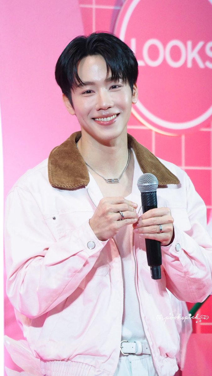 perfexx563's tweet photo. ยิ้มหวาน ๆ จากเฮียวอร์ กล่อมเด็กสาวให้นอนหลับฝันดี 😴😴

😊=꒱‧*
TOPS X LOOK TH X WAR
#DermazeTonepopxWar
#warwanarat  @warwanarat https://t.co/om4S9GOxxC