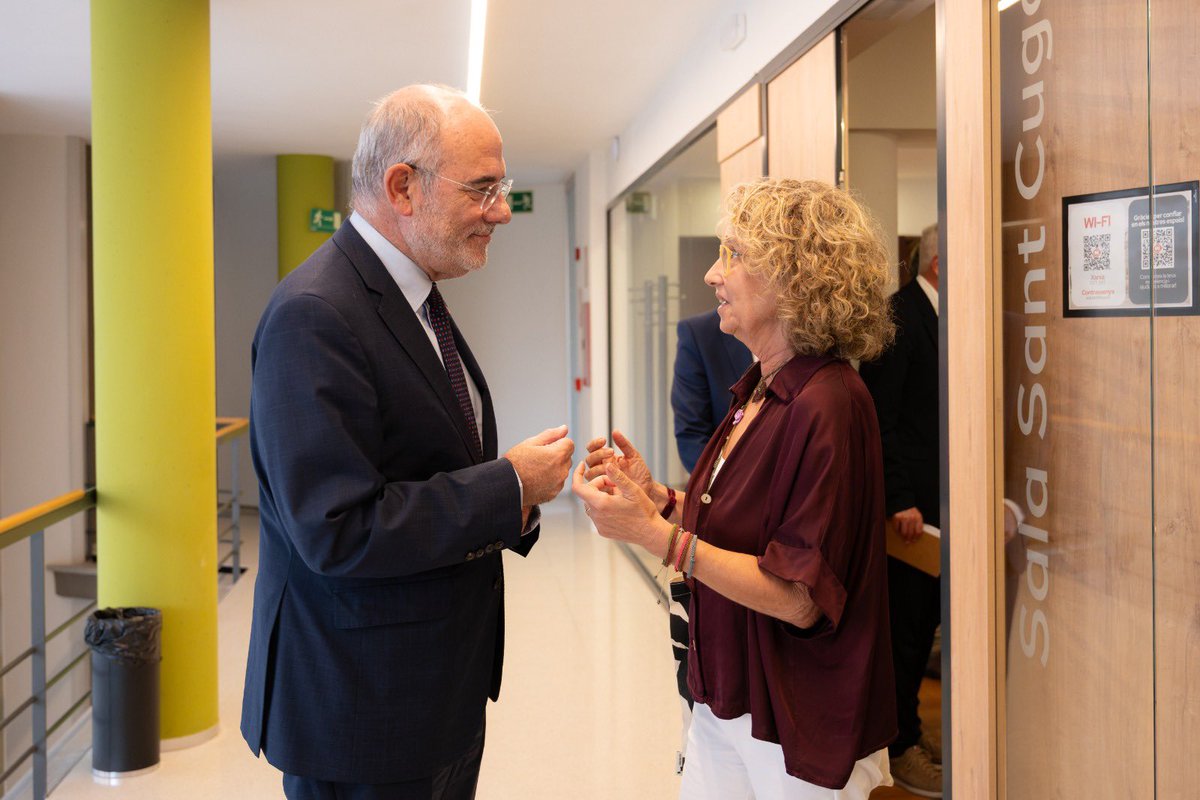 jduch's tweet photo. Profitosa trobada amb l'empresariat vallesà a la @CambraTerrassa.

Hem compartit impressions sobre l'evolució del context europeu i internacional i claus que ajudin el sector a entendre com posicionar-se i alinear-se amb les prioritats estratègiques de la Unió Europea. https://t.co/PweRv6sLN5