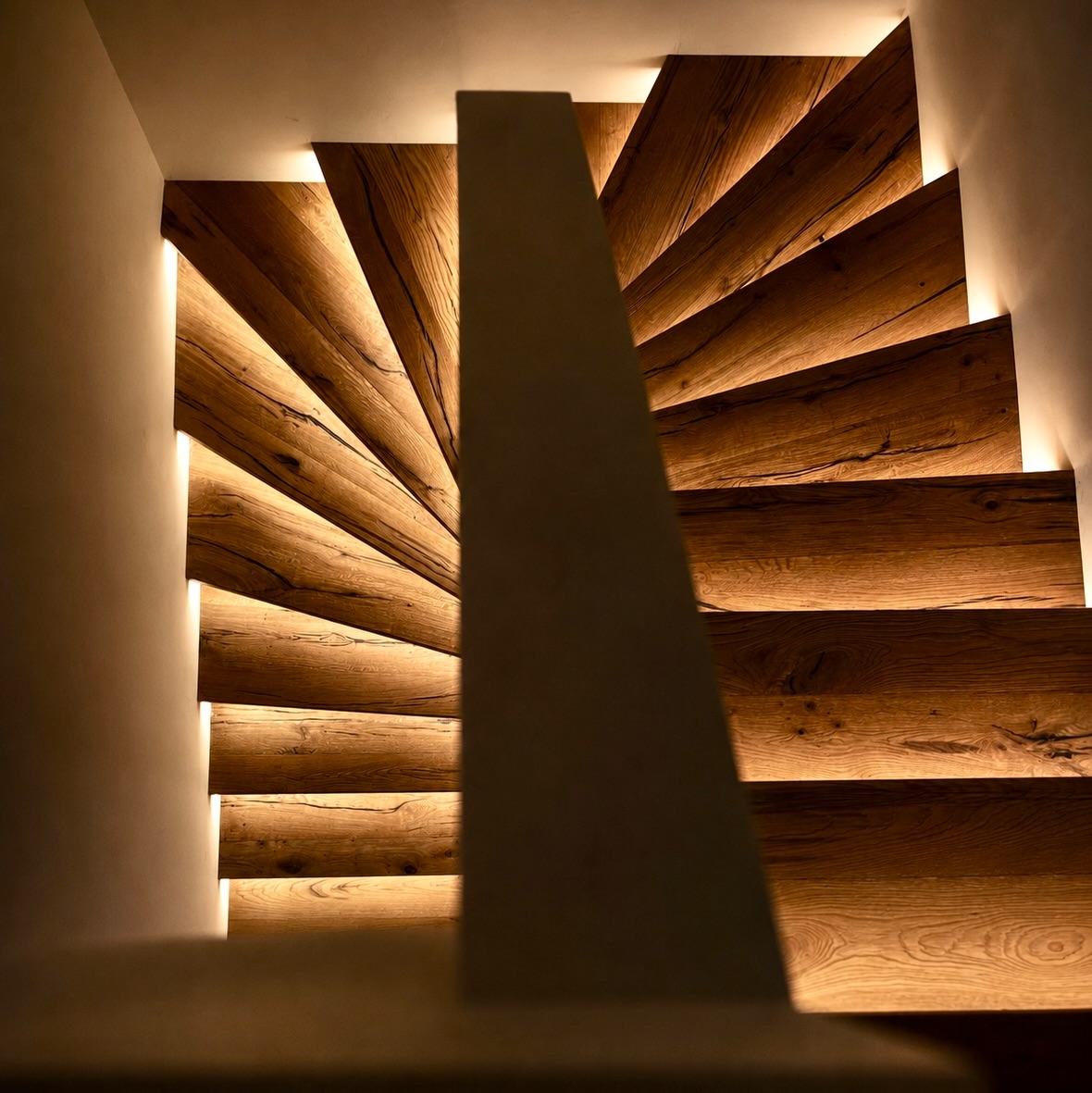 mercike18's tweet photo. A staircase is one of the few elements in a home you use dozens of times a day. Yet it’s often planned too late. Good design comes from making the right decisions early in the process. That’s why I treat stairs as an architectural element, not a https://t.co/0KviTiJFIM