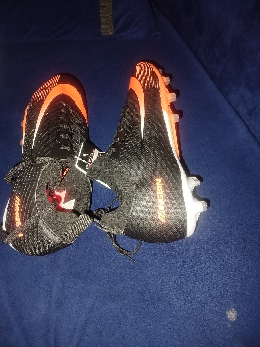 Kareemmmubarak's tweet photo. #Newtoy
#Football 
⚽⚽⚽ https://t.co/Yv60C085Iq