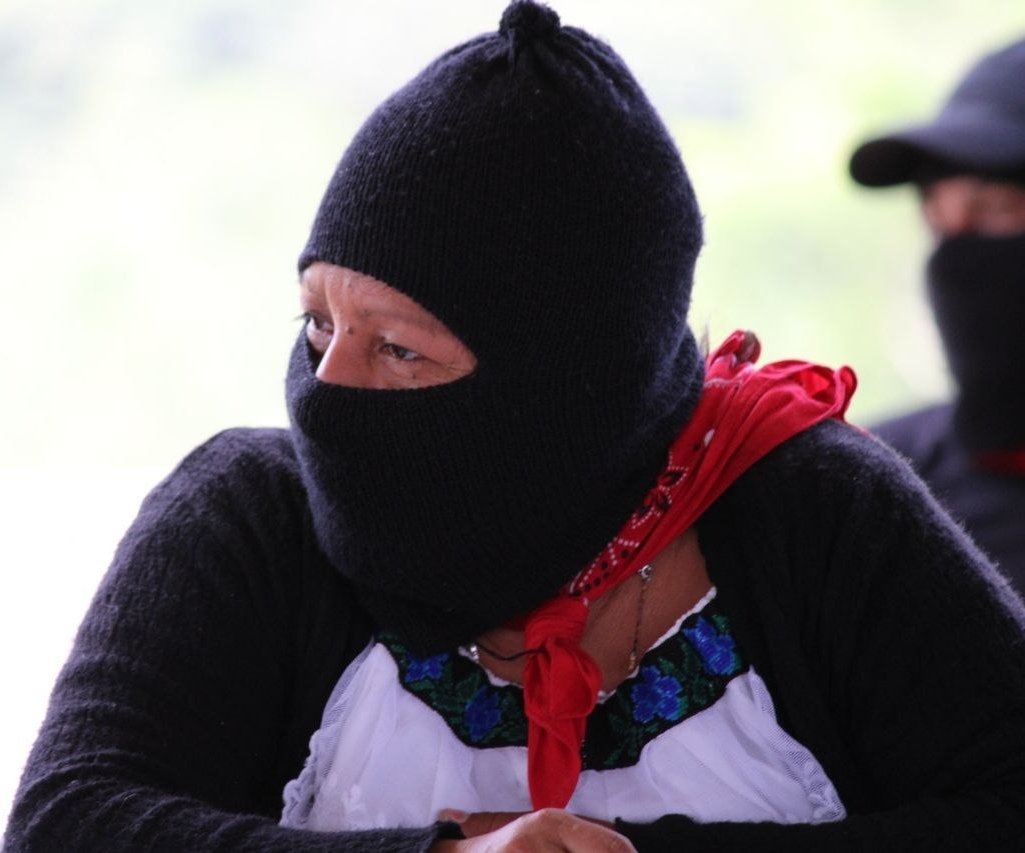 radiopozol's tweet photo. El Espacio de Conciencia y Memoria invita al conversatorio: 
Gira por la vida, capítulo #México: Encuentro con Madres Buscadoras

Con la participación de
#ComisiónSextaZapatista
-Palabras de madres buscadoras
-Carla Zamora Lomelí
-Luis Hernández Navarro

https://t.co/g3HMN92aMh https://t.co/SOec1UdkyR