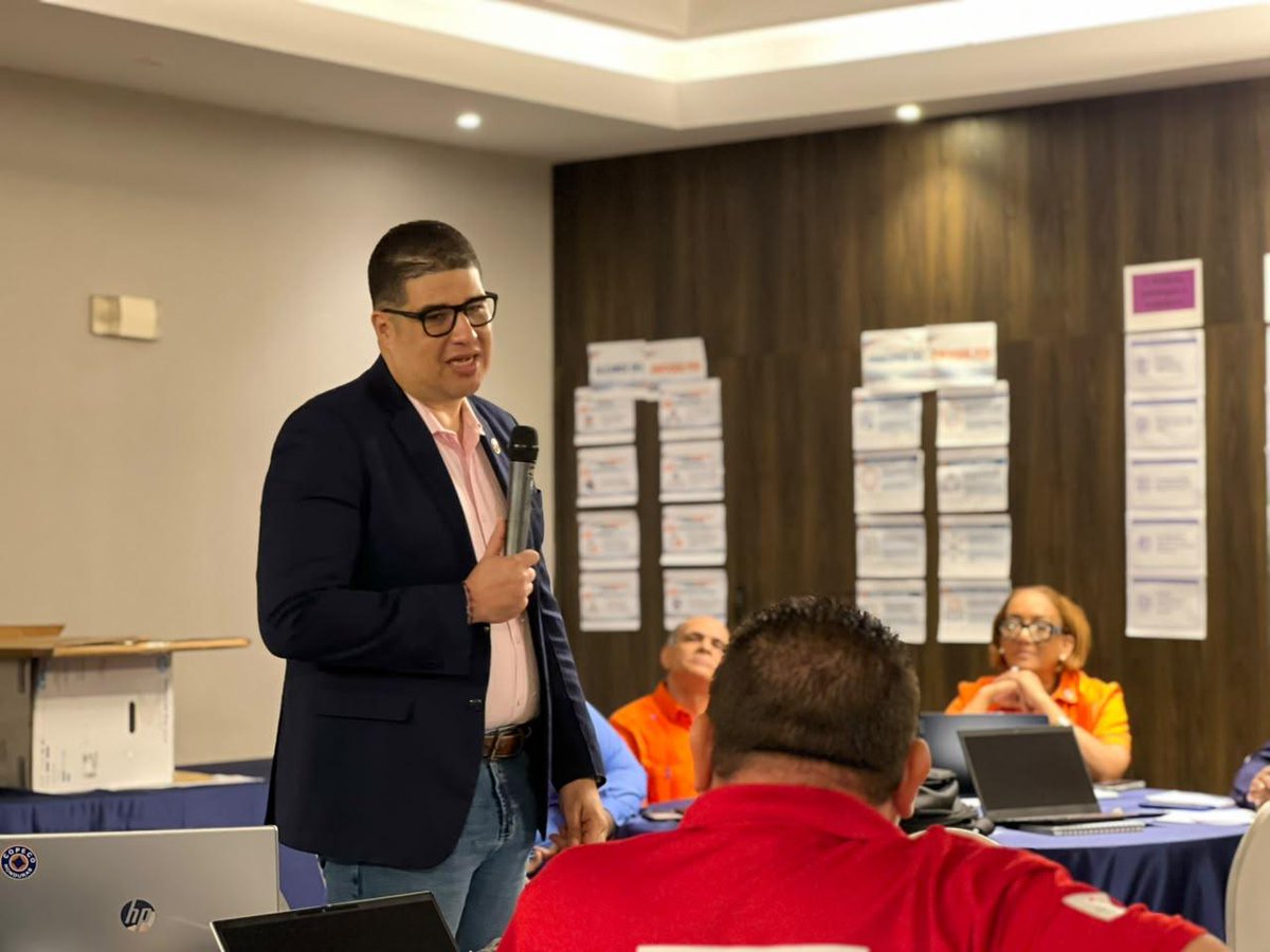 CEPREDENAC's tweet photo. 🤝🌎 Se llevó a cabo la clausura del Taller Regional de Armonización del Enfoque PER, desarrollado del 28 de septiembre al 1 de octubre, un espacio de intercambio y trabajo conjunto para fortalecer las capacidades de preparación y respuesta ante emergencias y desastres. https://t.co/VNQLuDoY0p