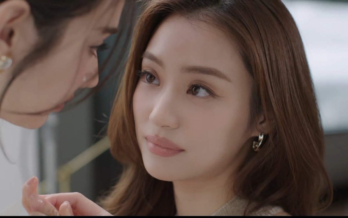 chalantnonhq's tweet photo. Miu here was so sickeningly gorgeous I was getting lost in her eyes. My word i'm in love 

LENAMIU PLS LOVE EP4
#PlsLoveรักได้ไหมEP4 https://t.co/Ny9qMjt2fK